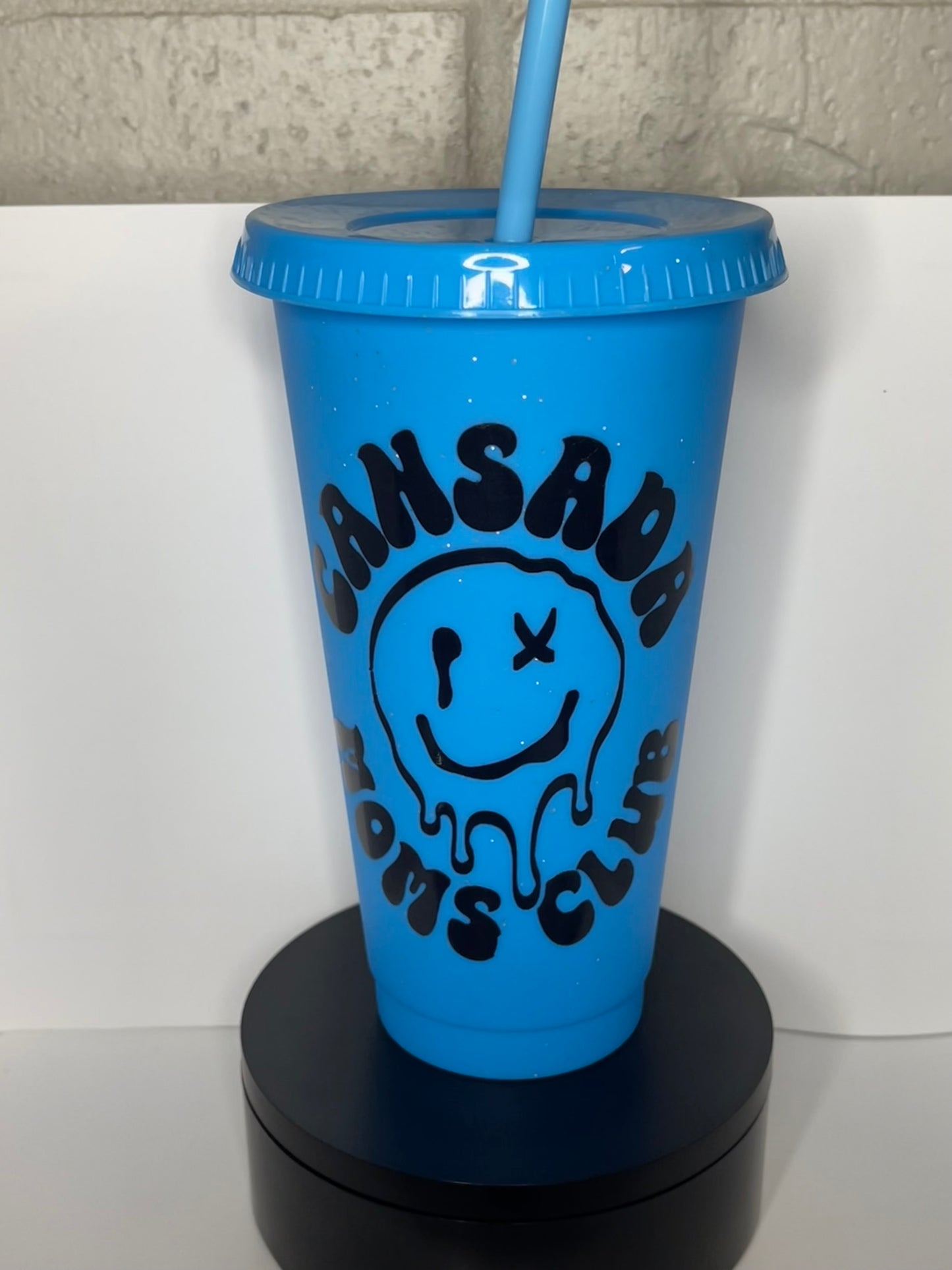 Cansada moms club cup
