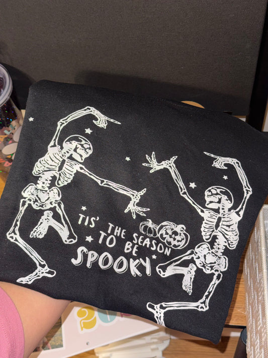 TIS THE SEASON TO BE SPOOKY - CREWNECK